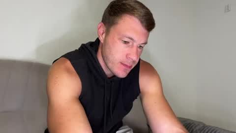 Snapshot of capt_oliver chatting on 3, 6, 2026 follow my twitter online show from 3, 6, 2026