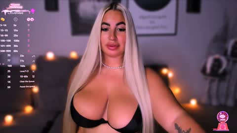 Snapshot of cara__harris chatting on 18, 12, 2024 . . online show from 18, 12, 2024