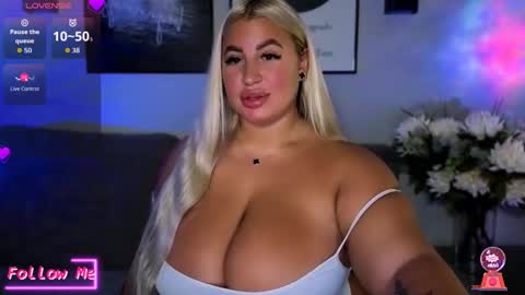 Snapshot of cara__harris chatting on 30, 9, 2025 . . online show from 30, 9, 2025