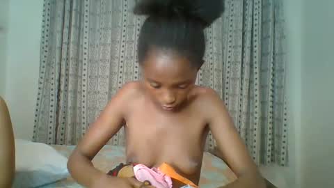 Snapshot of carababey chatting on 28, 2, 2025 carababey online show from 28, 2, 2025