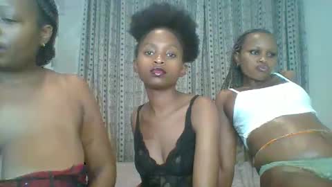 Snapshot of carababey chatting on 11, 3, 2025 carababey online show from 11, 3, 2025