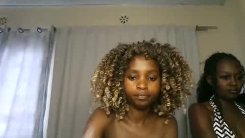 Snapshot of carababey chatting on 18, 1, 2026 carababey online show from 18, 1, 2026