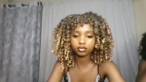 Snapshot of carababey chatting on 12, 2, 2026 carababey online show from 12, 2, 2026