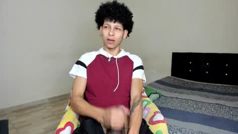 Snapshot of cardrey05 chatting on 5, 2, 2025 Carlos and Cristian online show from 5, 2, 2025