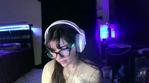 Snapshot of careerwife chatting on 7, 4, 2026 careerwife online show from 7, 4, 2026