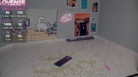 NONA    follow online show from 19, 9, 2025