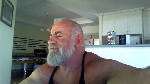 C A Rey online show from 12, 11, 2025