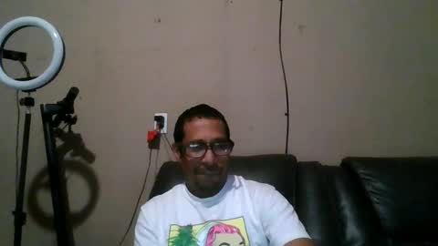 Snapshot of cargopipe2000 chatting on 30, 11, 2025 Adams huge online show from 30, 11, 2025