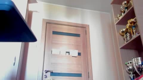 Snapshot of carin_the_body chatting on 20, 4, 2026 Laz online show from 20, 4, 2026