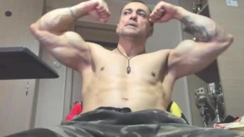 Snapshot of carin_the_body chatting on 4, 5, 2026 Laz online show from 4, 5, 2026