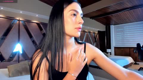 Carina online show from 28, 1, 2025