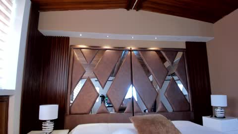 Carina online show from 28, 1, 2025