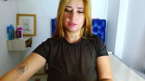 Snapshot of carla_beer chatting on 31, 12, 2024 Carla online show from 31, 12, 2024