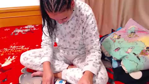 Snapshot of carlasweet00 chatting on 21, 12, 2025 carlasweet00 online show from 21, 12, 2025