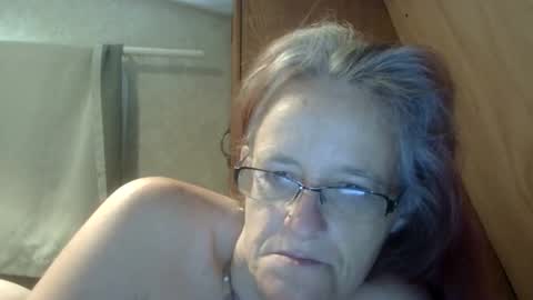 carleeswoman08 online show from 5, 5, 2026