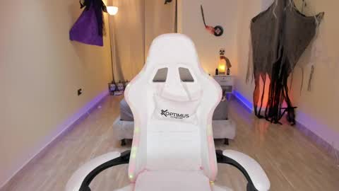 Alejandra online show from 15, 10, 2025