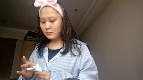 Snapshot of carlinematsuzaki chatting on 2, 3, 2026 Jessie online show from 2, 3, 2026