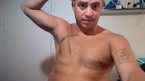 Snapshot of carlobukowski26 chatting on 1, 7, 2026 carlobukowski26 online show from 1, 7, 2026