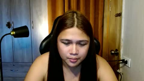 Snapshot of carlota_edwards chatting on 6, 11, 2025 Carla online show from 6, 11, 2025