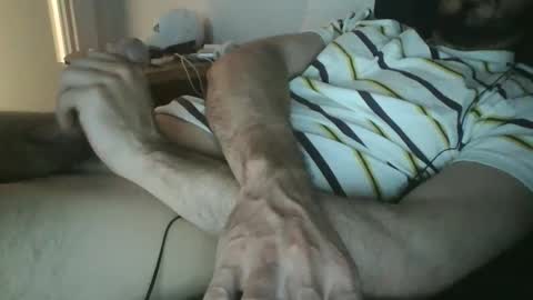 Snapshot of carloxxx24 chatting on 1, 10, 2025 DBX online show from 1, 10, 2025