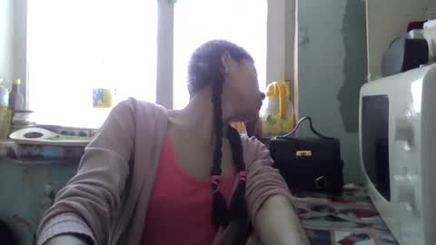 CarlyJoy online show from 5, 2, 2025