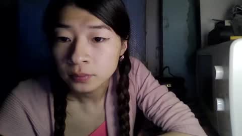 CarlyJoy online show from 10, 2, 2025