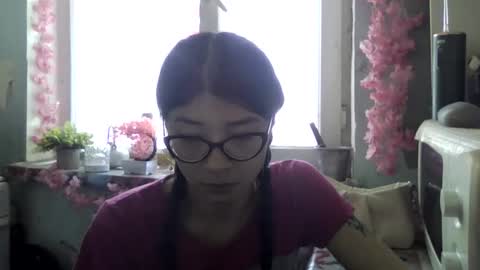 CarlyJoy online show from 16, 10, 2025