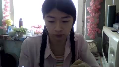 CarlyJoy online show from 6, 4, 2026