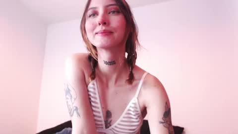 Snapshot of carmennrusso chatting on 13, 2, 2025 carmennrusso online show from 13, 2, 2025
