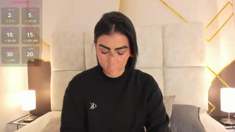 caro_giraldo_ online show from 6, 4, 2026