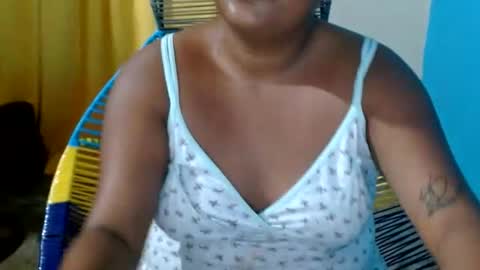 Snapshot of carol_lil1 chatting on 12, 7, 2026 carol_lil1 online show from 12, 7, 2026