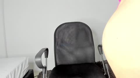 Snapshot of carolay759687 chatting on 3, 1, 2025 carolay759687 online show from 3, 1, 2025