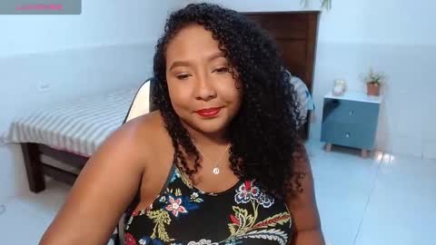 Snapshot of caroldelatorre chatting on 30, 9, 2025 Carol de la torre online show from 30, 9, 2025