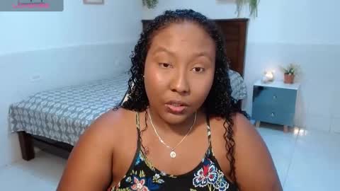 Snapshot of caroldelatorre chatting on 6, 10, 2025 Carol de la torre online show from 6, 10, 2025