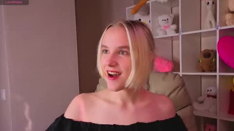 Snapshot of carolin_miller chatting on 15, 9, 2025 Carol online show from 15, 9, 2025