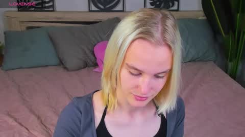Snapshot of carolin_miller chatting on 25, 9, 2025 Carol online show from 25, 9, 2025