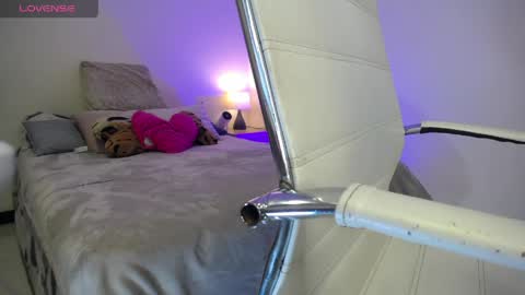 Carolina  online show from 29, 3, 2026