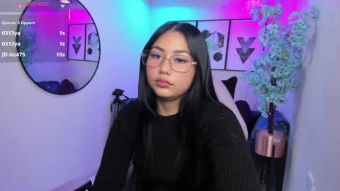 Snapshot of carolina_cherry chatting on 3, 6, 2026 CAROLINA. online show from 3, 6, 2026