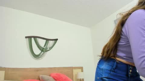 Carolina online show from 6, 11, 2025