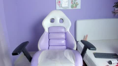 Carolina  online show from 21, 2, 2025