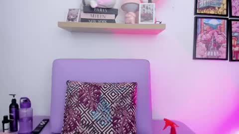 Carolina  online show from 1, 10, 2025