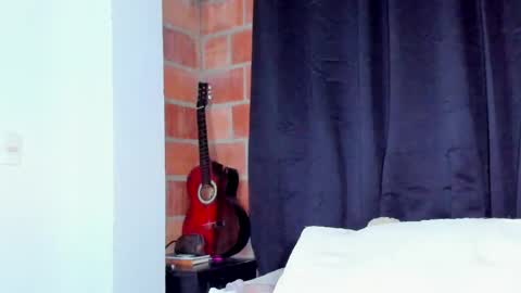 Snapshot of carolina_ml chatting on 30, 4, 2026 CarolinaM online show from 30, 4, 2026