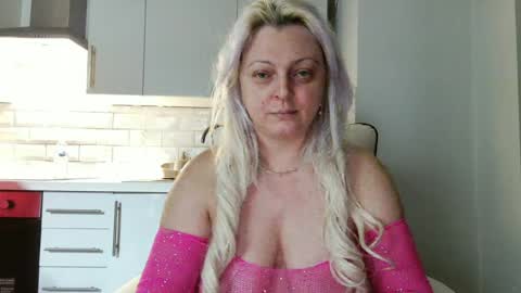 carolinasmith_xx online show from 20, 7, 2026