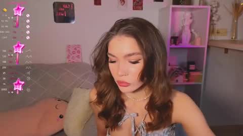 Caroline online show from 25, 12, 2024