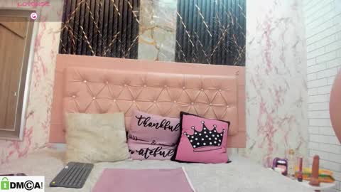 caroline daring online show from 20, 11, 2025