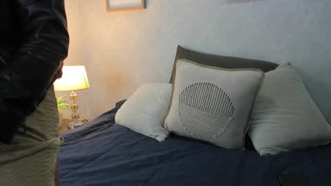  Caroline  online show from 18, 12, 2025