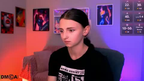 Snapshot of caroline_honeyy chatting on 13, 6, 2026 Caroline online show from 13, 6, 2026