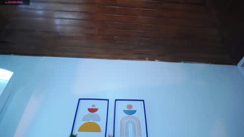 Snapshot of caroline_jackson_ chatting on 10, 12, 2024 C A R O L I N E online show from 10, 12, 2024
