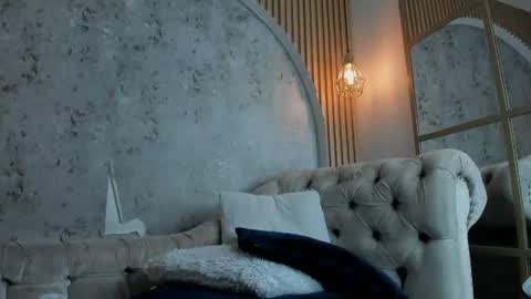 Snapshot of caroline_laurent_ chatting on 17, 7, 2026 Caro online show from 17, 7, 2026