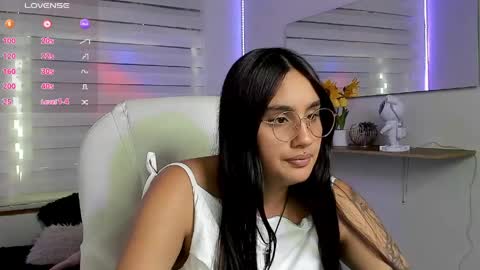 Snapshot of caroline_rodriguez_9 chatting on 18, 4, 2026 caroline_rodriguez_9 online show from 18, 4, 2026